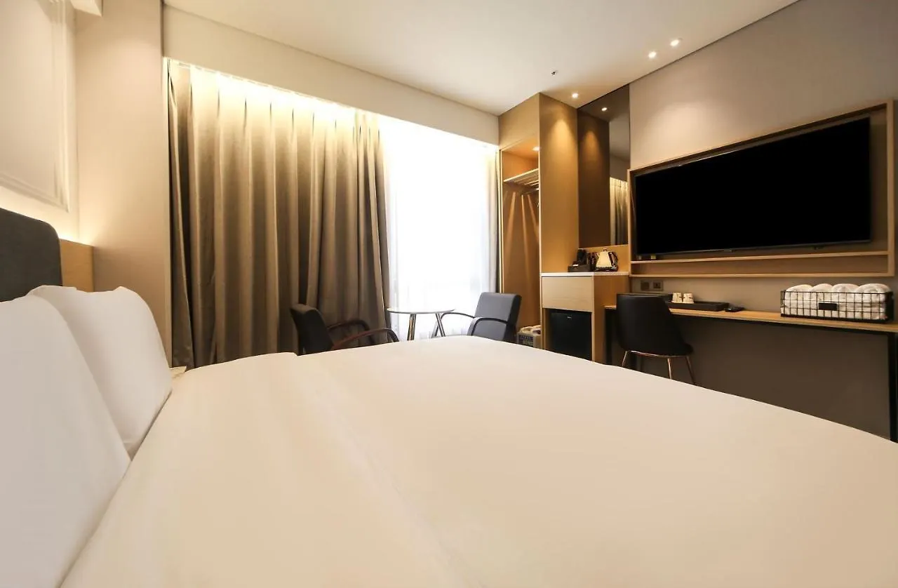 Busan Myeongji Ciel Ocean Hotel
