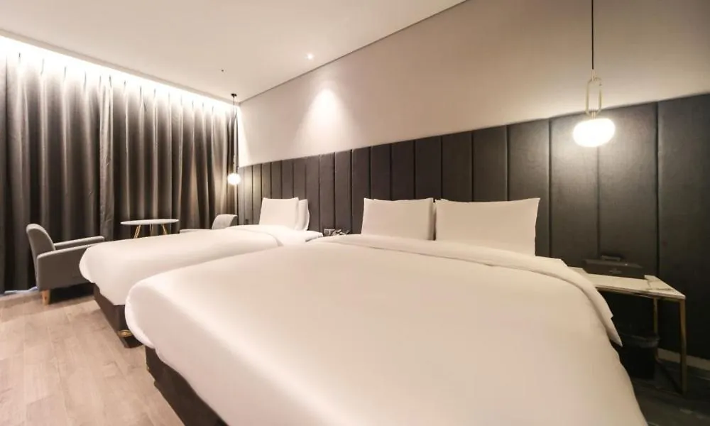 Busan Myeongji Ciel Ocean Hotel